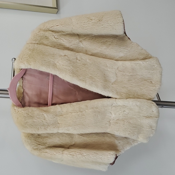 Blonde Vintage Mink Shawl - Picture 3 of 6